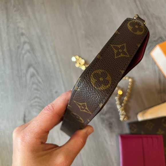 Like New Louis Vuitton FÉLICIE POCHETTE Monogram/Fuchsia - Picture 4 of 9